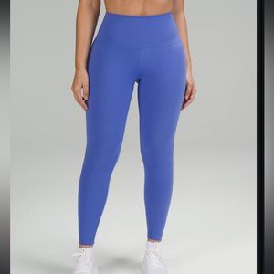 ✨ Wunder Train Contour Fit High-Rise Tight 25"✨